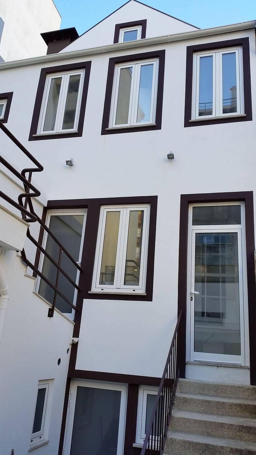 Хостел Fishtail Sea House Матозиньюш Экстерьер фото